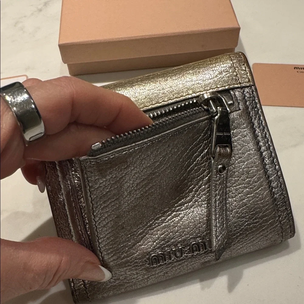 MIU MIU WALLET 💛🩶 - Picture 11 of 17